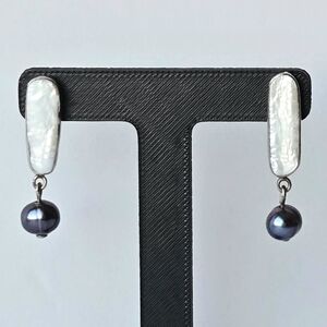 VTG Baroque Mother of Pearl & Black Pearl Drop Earrings, Posts - DTR 925 China